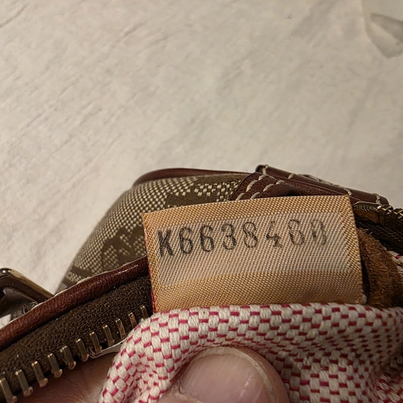 Dooney & Bourke Mini Domed Tassel Satchel HP261 WA-1975 Patch-ginghsm Lining - Picture 10 of 14